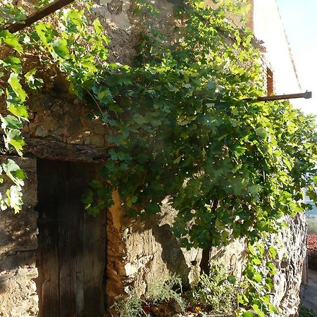 דירות Cabañas del Castillo El Nido De La Collalba מראה חיצוני תמונה