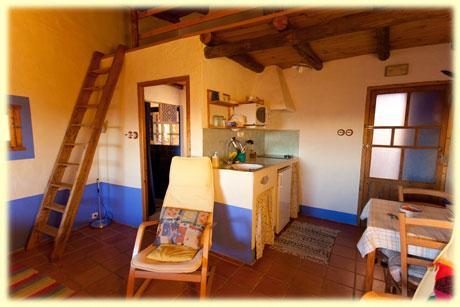 דירות Cabañas del Castillo El Nido De La Collalba מראה חיצוני תמונה